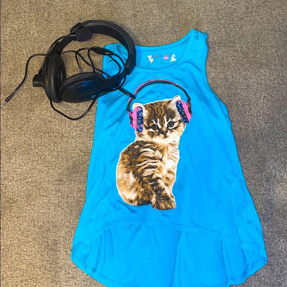 Blue tang top with cat and earphones